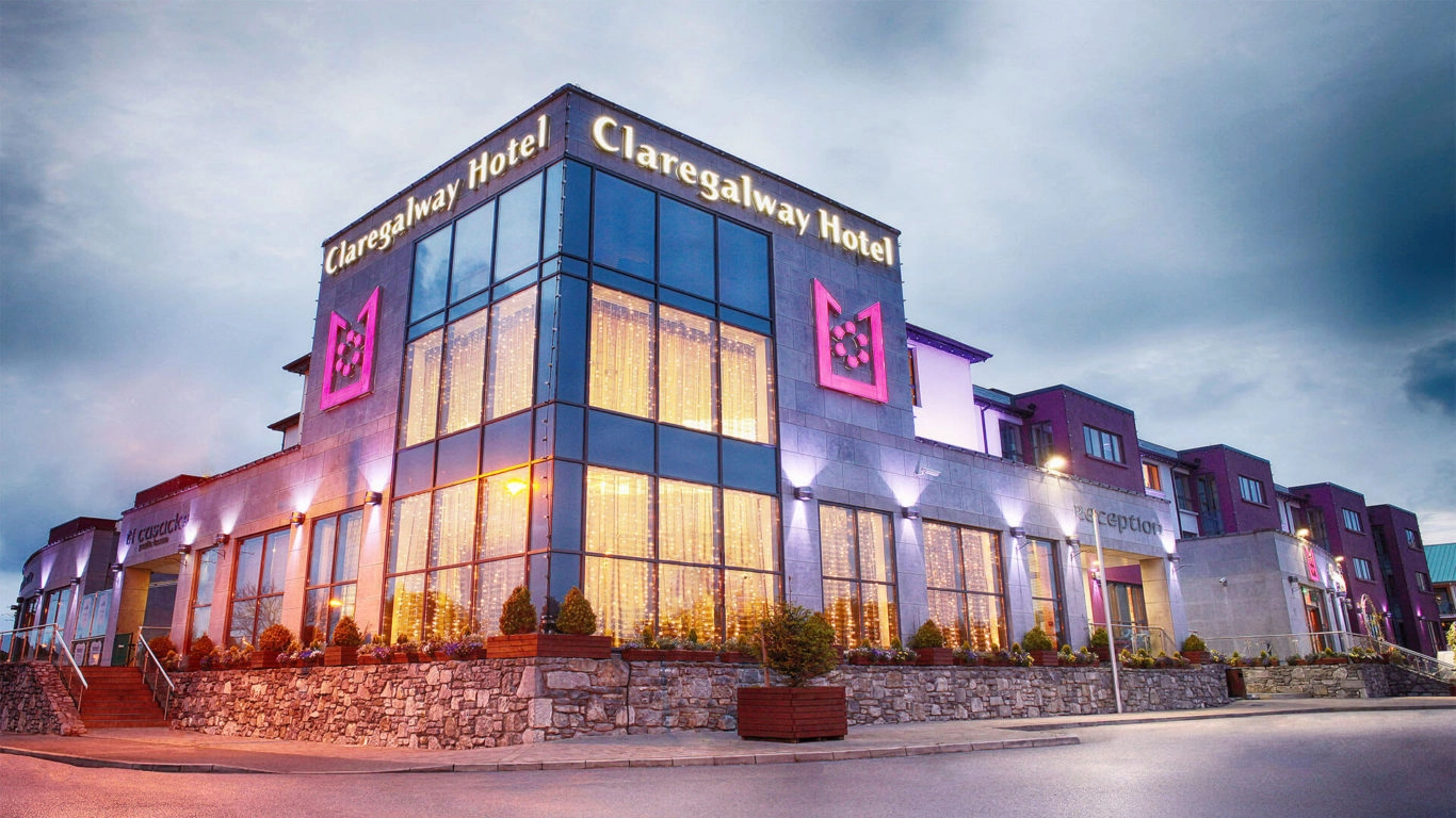 Claregalway hotel exterior